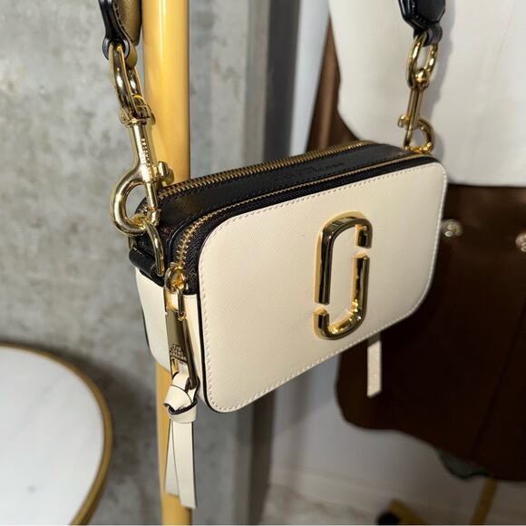 New Marc Jacobs Off-White “The Snapshot” Shoulder Bag - Picture 7 of 16